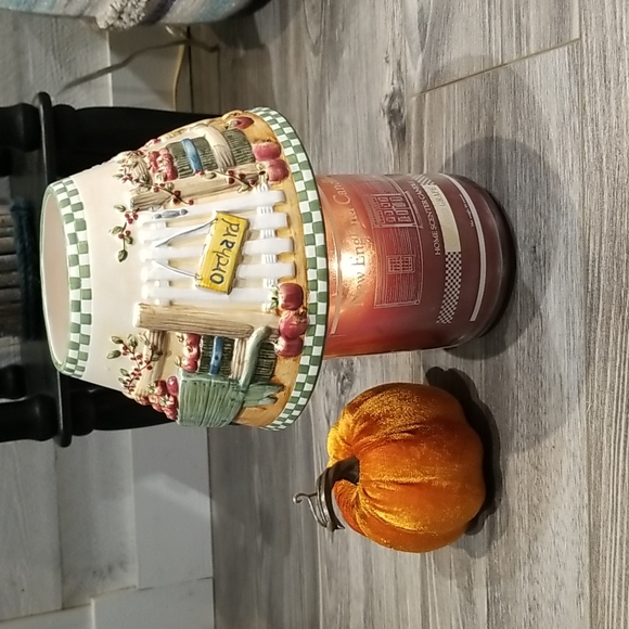 Yankee Candle Harvest Candle Topper only f/22oz candles excellent condition